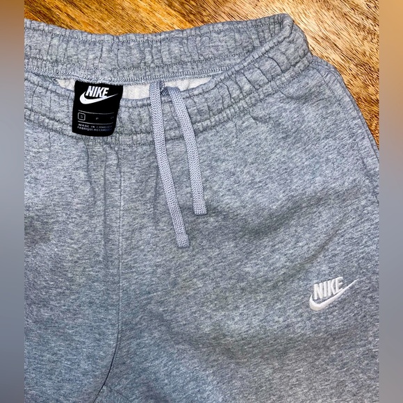 Nike Grey Sweatpants - Tapered Leg - Picture 3 of 4